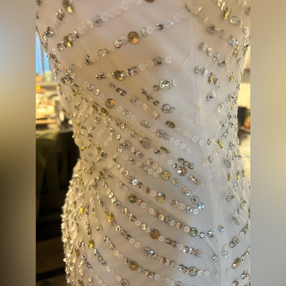 Beautiful White Dress With Sequins Full Length Size 6 By Cache - Picture 6 of 13